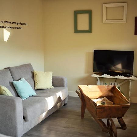 Apartamentos La Rosa Y El Pastor Гихо-де-Санта-Барбара Экстерьер фото