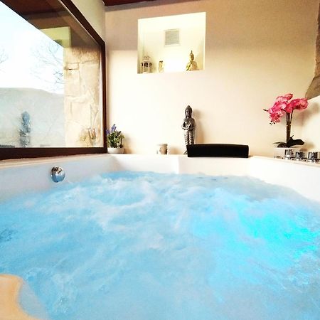 Apartamentos La Rosa Y El Pastor Гихо-де-Санта-Барбара Экстерьер фото