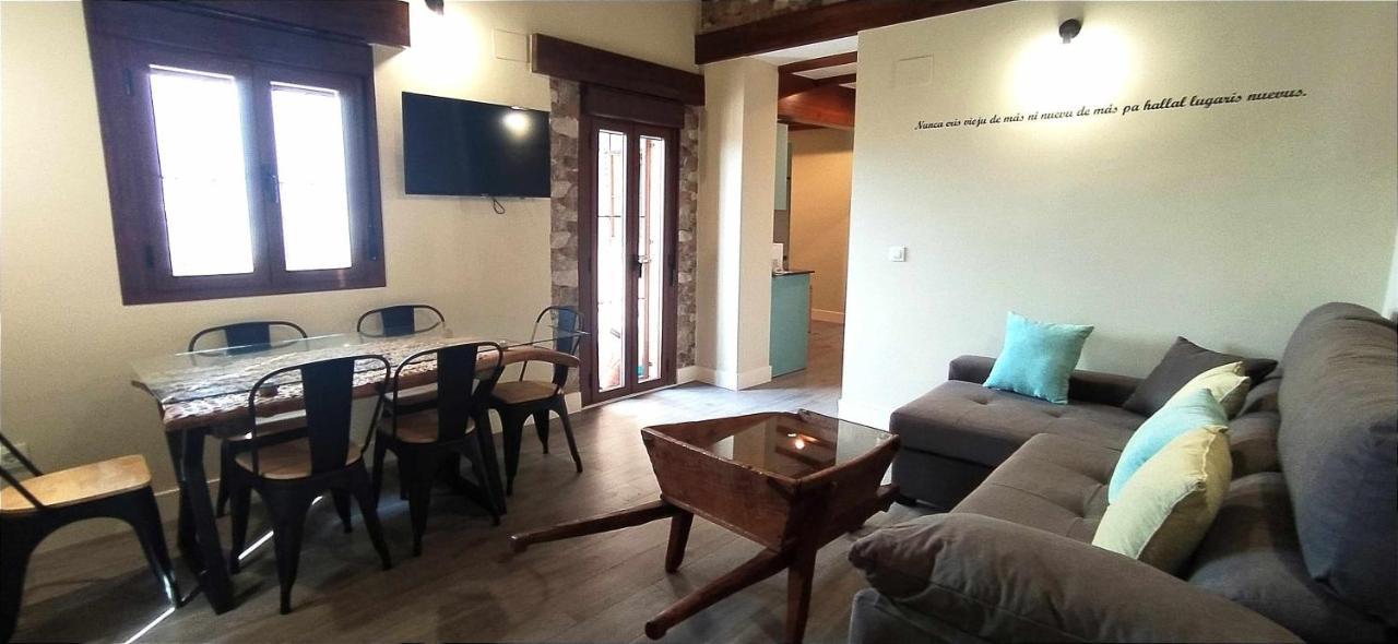 Apartamentos La Rosa Y El Pastor Гихо-де-Санта-Барбара Экстерьер фото